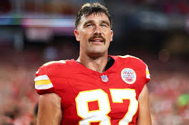 How Much Does Travis Kelce Make? Inside the NFL Player's Net Worth and  Earnings