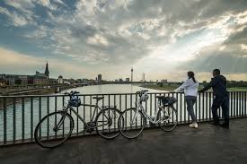Often dusseldorf in english sources; Dusseldorf By Bike