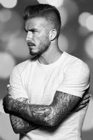 David Beckham This Man And His Tattos Drive Me Crazy Beckham Haare Manner Frisuren Stilvoller Mann