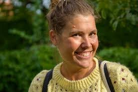 Malin Eriksson's Instagram, Twitter & Facebook