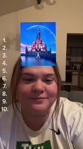 Amanda Ormsbee's Instagram, Twitter & Facebook