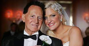 Brynne mariah edelsten also known as brynne edelsten is a sexy american television celebrity. Vvhsrvlcdehaym