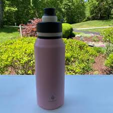 Manna 17 Oz Stainless Steel Double Walled Vacuum Insulated Design Leak  Proof Water Bottle | No Sweat | Bpa Free | Keeps Drinks Hot And Cold |  Eco-Friendly | Dishwasher Safe (Silver) : Amazon.Ca: Home