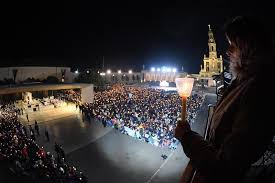 Check spelling or type a new query. Galeriacri Procesion De Velas En El Santuario De Fatima Critica