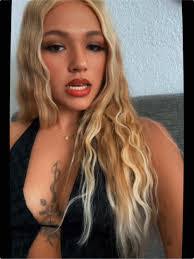 Natalie Strunk's Instagram, Twitter & Facebook