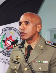 Na noite desta quinta-feira (14), a Câmara Municipal de Campina Grande  realizou uma sessão solene para homenagear o comandante-geral da Polícia  Militar da Paraíba, coronel Sergio Fonseca de Souza, com a concessão