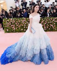 Giambattista Valli Official On Instagram Wendyyu Official Wore A Custom Giambattista Valli Haute Couture Tulle And Gowns Met Gala Dresses Celebrity Dresses