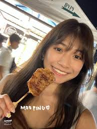 Honest Review of Jodd Fairs' Food: Is Mango Sticky Rice a Letdown?