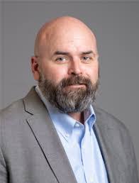 Kari Clifton's Instagram, Twitter & Facebook