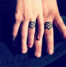 21 wedding band tattoo ideas (instead of a ring!) inside: Wedding Ring Tattoos Ring Tattoo Couple Tattoo Latest Version For Android Download Apk