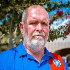 Chris Lannom's Instagram, Twitter & Facebook