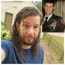 Robert Durko's Instagram, Twitter & Facebook