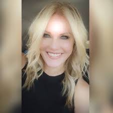 Amber Logsdon's Instagram, Twitter & Facebook