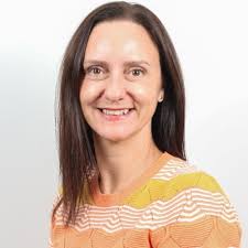 Deleting non-professional activities from resume is a mistake, highlights  character