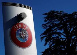 وأوضح البيان الصادر من ريال مدريد ويوفنتوس وبرشلونة اليوم الجمعة أن المحكمة القضائية حكمت لمصلحتهم، وأجبرت اليويفا على رفع جميع العقوبات الصادرة بحق الأندية المنسحبة، ومنعه من فرض أي عقوبات مستقبلية. Ø§Ù„ÙŠÙˆÙŠÙØ§ ÙŠØ¹Ù„Ù‚ Ø§Ù„Ø¹Ù‚ÙˆØ¨Ø§Øª Ø¶Ø¯ Ø¨Ø±Ø´Ù„ÙˆÙ†Ø© ÙˆØ±ÙŠØ§Ù„ Ù…Ø¯Ø±ÙŠØ¯ ÙˆÙŠÙˆÙÙ†ØªÙˆØ³