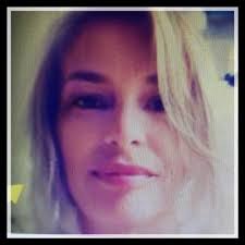 Vicky Rossi (@vickyrossi69)