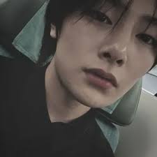 최고의 AI 채팅 캐릭터 이바나: 프로필 및 사용자 의견 탐색