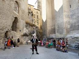 From occitan avinhon, from latin aveniō, aveniōnem. Discovering The City Of Popes Avignon And Its Many Charms