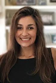 Sara Bustos's Instagram, Twitter & Facebook