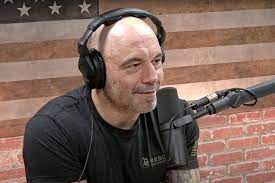 Shure sm7b microphone (as used by joe rogan, marc maron and more) joe rogan hosts one of the most successful podcasts of all time, the joe rogan experience. Which Headphones Does Joe Rogan Wear When Podcasting