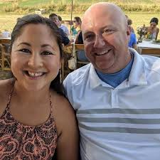 I know we have a crisis,” said the Infowars conspiracy theorist, who urged  the president to reduce his work hours and rest—or else.