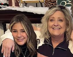 Looking for someone to repair and replace vinyl fencing in Tremonton area?