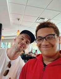Nicholas Hoult and Pete Davidson kicking back in Pittsburgh, having a blast 