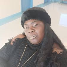 Happy 67th GORGEOUS BIRTHDAY @usher 's MOM.