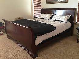 Jasper dark aged cherry traditional bedroom collection. King Size Cherry Wood Sleigh Bed With Theraputic Mattress Ebay