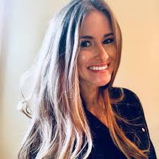 Rachel Hancock's Instagram, Twitter & Facebook