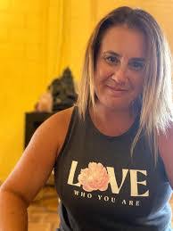 Caroline Strasser's Instagram, Twitter & Facebook