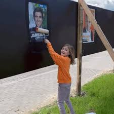 Queen Mathilde: Family: Nicolas Janssen's Campaign