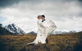 Epic New Zealand Wedding By Jim Pollard Goes Click Junebug Weddings Queenstown Wedding Best Wedding Photographers Wedding Pictures