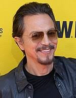 Benjamin Bratt