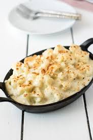 Cauliflower Cheese Tastes A Lot Like Mac And Cheese But You Get The Vegetable Goodness From The Cauliflower You Ll Cauliflower Cheese Recipes Healthy Recipes