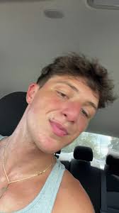 Kori Leonard's Instagram, Twitter & Facebook