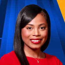 Happy birthday to our Wake-Up anchor Lauren Piesko 🎉 Thank you for all  your hard work!