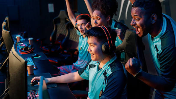 The Rise of Online Gaming Communities: How Players, Creators, and  Collaboration Shape Digital Culture | Gamers