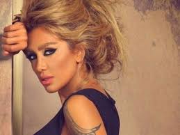 هل تترشح مايا دياب للإنتخابات النيابية المقبلة منتديات معلومة مصرية Elegant Hairstyles Hair Styles Hair Beauty