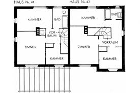 Nach etwas diskussion, wie man diese front ohne weitwinkelobjektiv überhaupt ablichten könne, nahm er einfach die kamera. Haus Lichtblau Nr 41 42 Deutsch