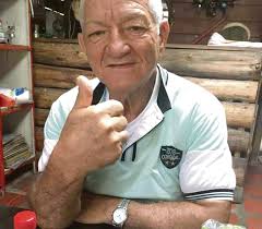 Brutal choque de moto y carro