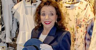 Actress, author, columnist years active: Joan Collins 85 Filmt Ihre Abgebrannte Hutte