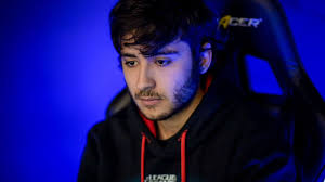 Quando me falam que eu vou ficar com o queixo igual o da minha mãe pic.twitter.com/wnh1hsczoz. Ex Jogador Profissional De Lol Element E Acusado De Agredir Antiga Namorada