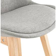Le design scandinave est apparu au début du xxème siècle et a connu sa croissance la plus rapide au. Tabouret Snack Mi Hauteur Design Scandinave En Tissu Gris Clair Ilda Mini
