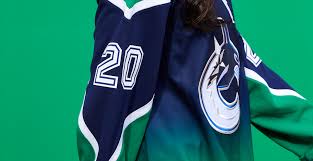 Хоккейный свитер new jersey devils subban #76 ( 2 цвета). Canucks Unveil New Reverse Retro Jersey They Ll Wear Next Season Photos Offside