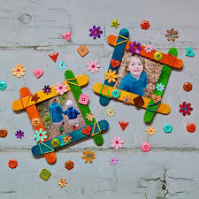 ‪DIY Craft Stick Photo Frame for Kids | Hobbycraft‬‏