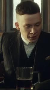 Yo nunca tuve zapatos… #peakyblinders #blinders #tomasshelby
