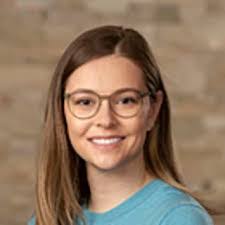 Kelsey Carman's Instagram, Twitter & Facebook