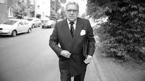 Mecenas jacek kondracki, 60 lat, w procesie pruszkowskim reprezentuje zygmunta raźniaka, ps. Qo5xi409ekbhhm