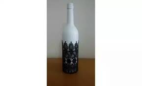 Using A Sponge Paint The Bottle With Fevicryl Acrylic Colours White Use Sponge To Paint Gives A Textu Bottles Decoration Glass Bottle Crafts Bottle Art Design